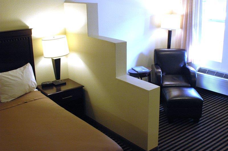 Best Western Marina State Beach Quarto foto